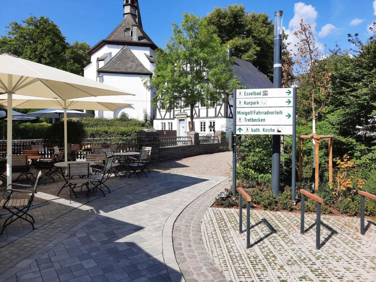Ferienwohnung Am Kurpark Eslohe Bagian luar foto